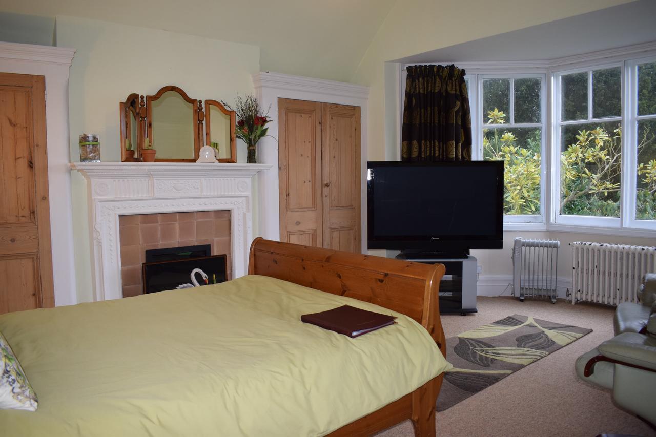 Heatherbank B&B サンドハースト エクステリア 写真